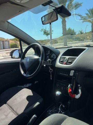 פיג'ו 207