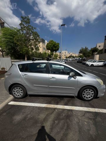 מודעת רכב טויוטה ורסו