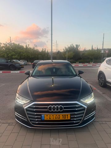 אאודי A8