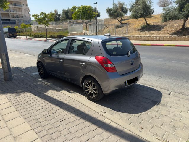יונדאי i20