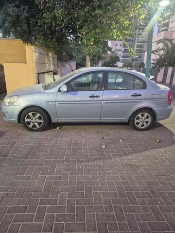 יונדאי אקסנט i25