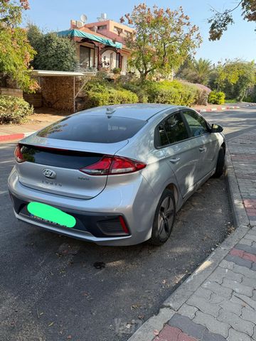 יונדאי איוניק