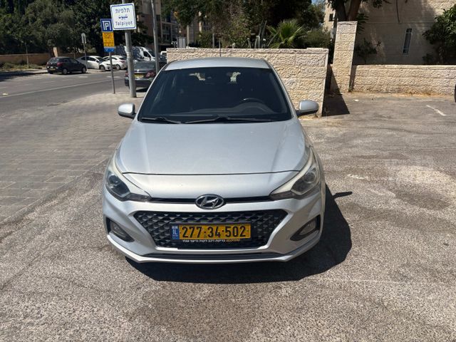 מודעת רכב יונדאי i20