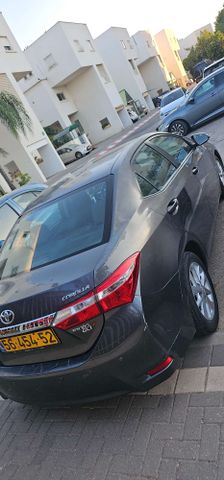 מודעת רכב טויוטה קורולה