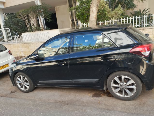 יונדאי i20