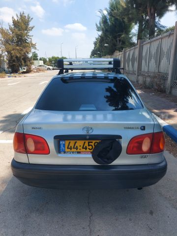 טויוטה קורולה