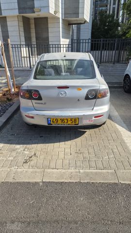 מאזדה 3
