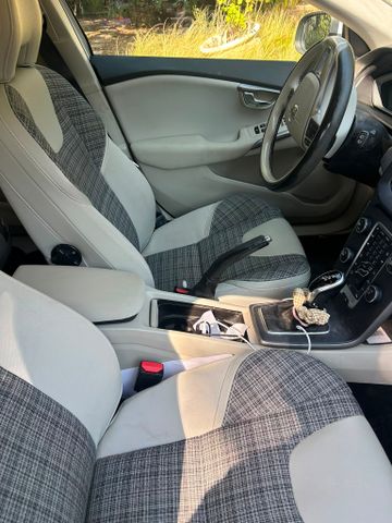 וולוו V40