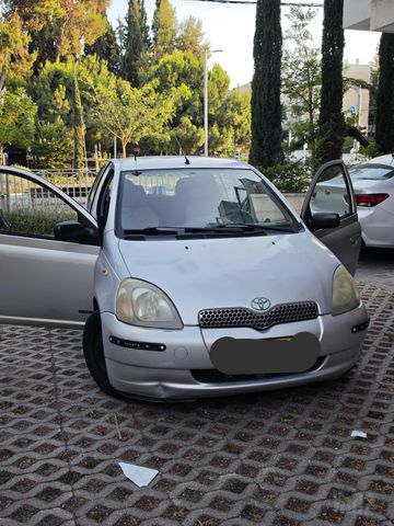 טויוטה יאריס
