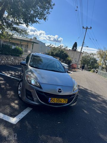 מאזדה 3