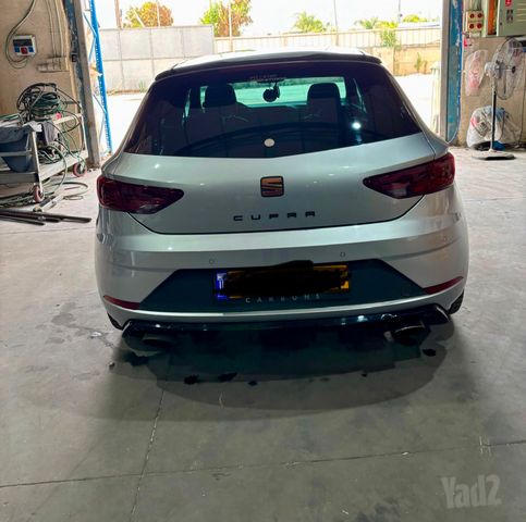 מודעת רכב סיאט לאון