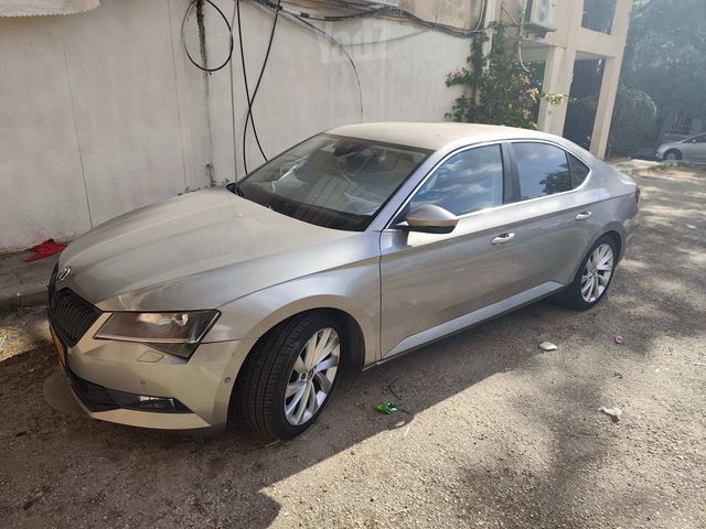 מודעת רכב סקודה סופרב