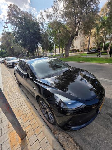 טסלה מודל 3