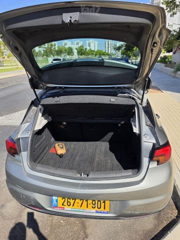 אופל אסטרה
