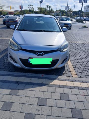 מודעת רכב יונדאי i20