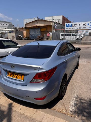 יונדאי אקסנט i25
