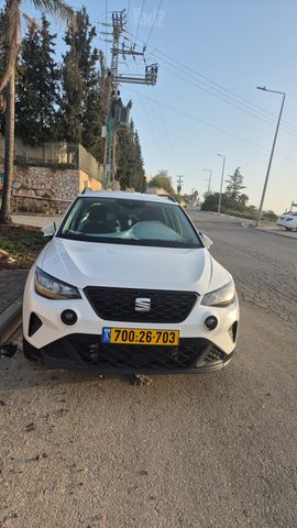 סיאט ארונה