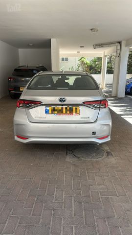 טויוטה קורולה