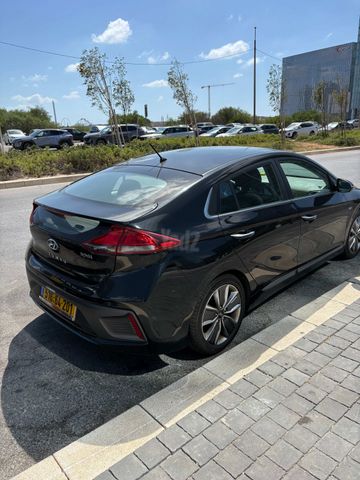 יונדאי איוניק