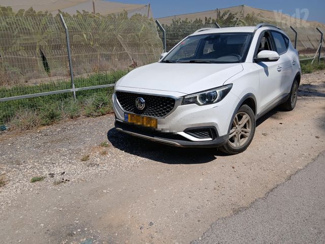 מודעת רכב אם ג'י ZS