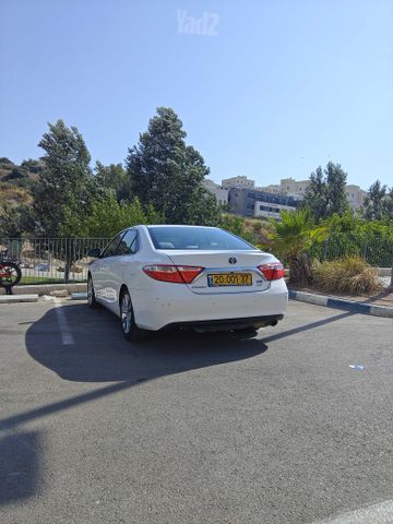 טויוטה קאמרי