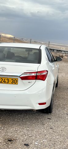 טויוטה קורולה