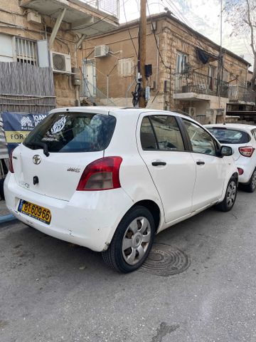 טויוטה יאריס