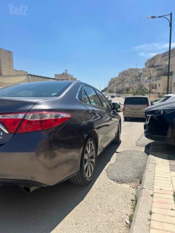 טויוטה קאמרי