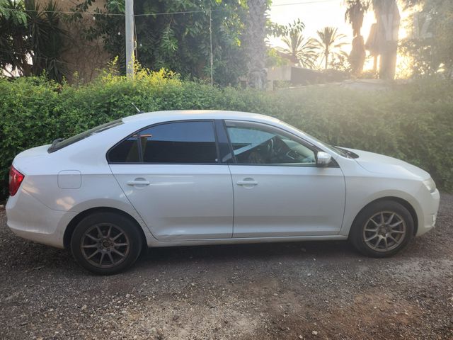 מודעת רכב סקודה ראפיד