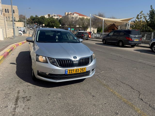 סקודה אוקטביה