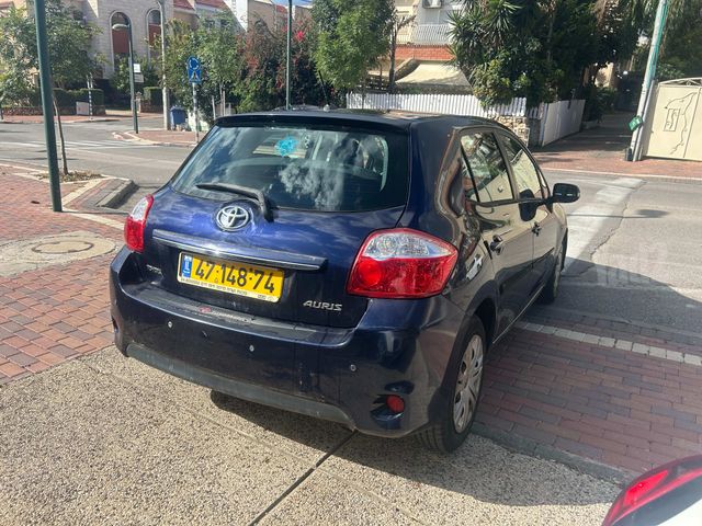 טויוטה אוריס