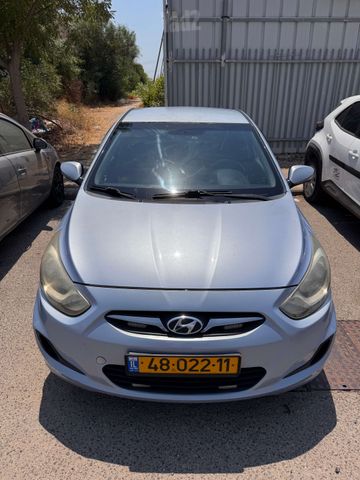 יונדאי אקסנט i25