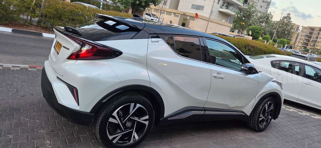 טויוטה C-HR
