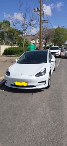 טסלה מודל 3