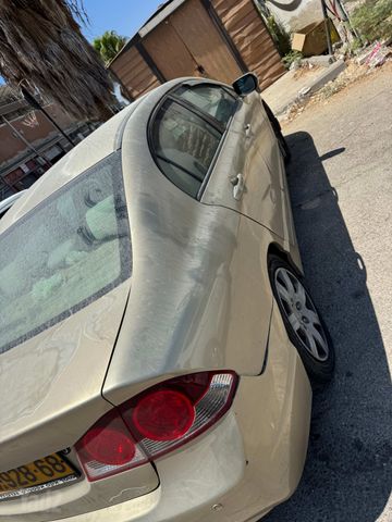 הונדה סיוויק