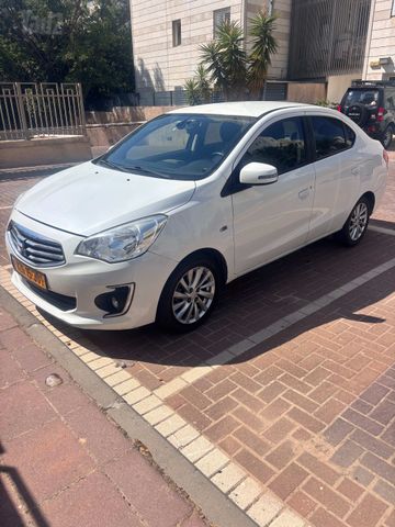 מודעת רכב מיצובישי אטראז'