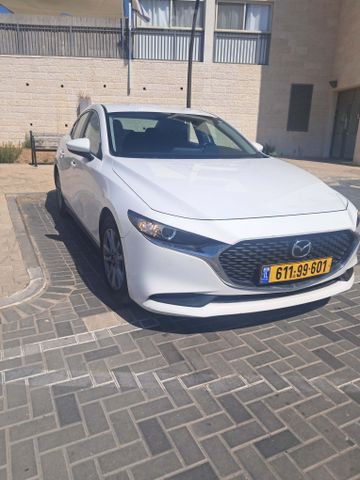 מאזדה 3