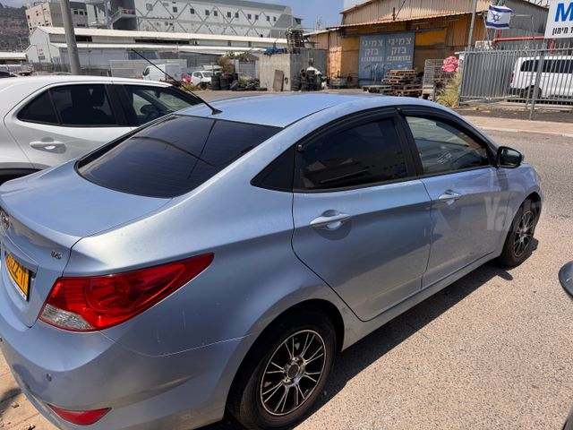 מודעת רכב יונדאי אקסנט i25