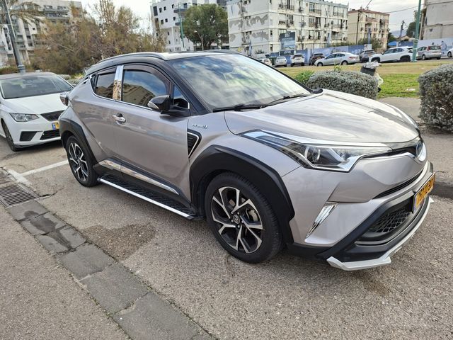 טויוטה C-HR
