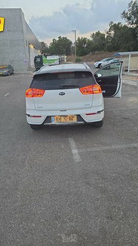 מודעת רכב קיה נירו