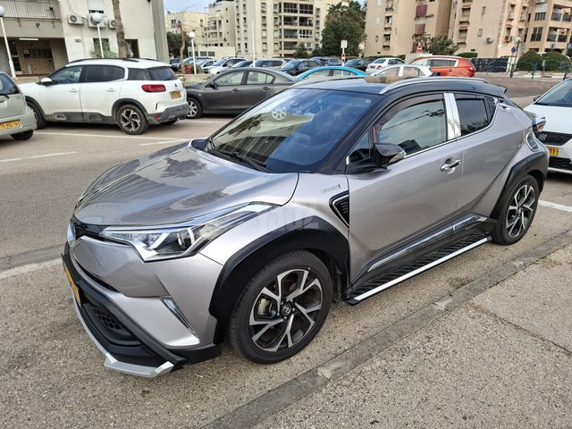 טויוטה C-HR