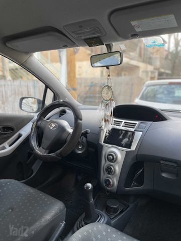 טויוטה יאריס