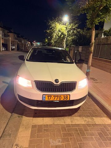סקודה אוקטביה