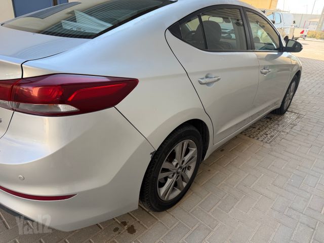 יונדאי אלנטרה