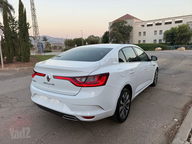 רנו מגאן