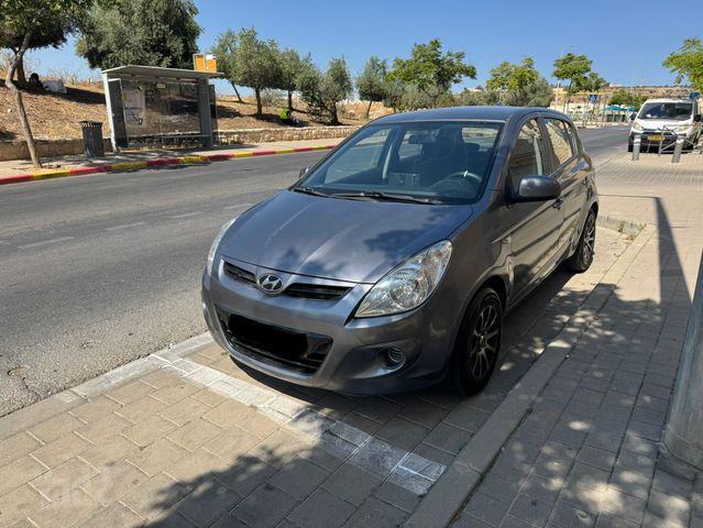 יונדאי i20