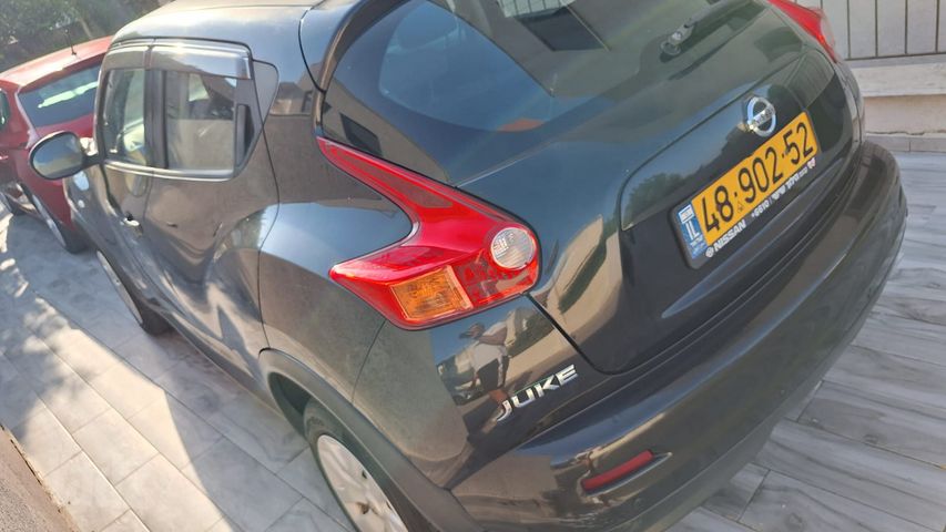 ניסאן ג'וק
