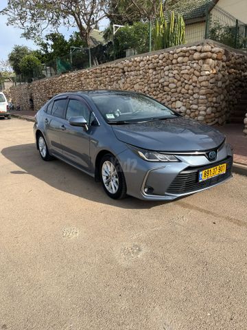 מודעת רכב טויוטה קורולה