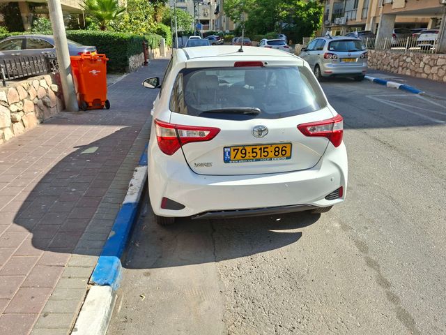 טויוטה יאריס