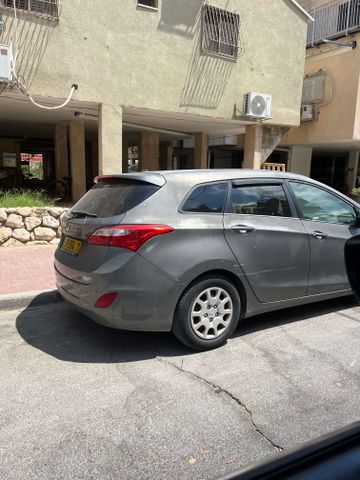 יונדאי i30